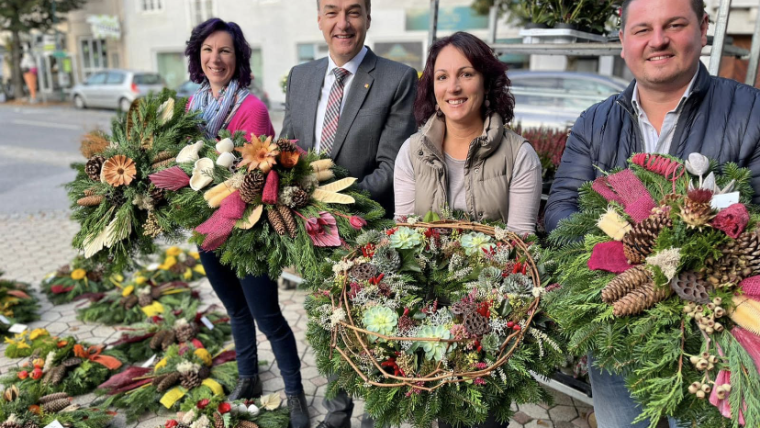 Grabschmuck für Allerheiligen