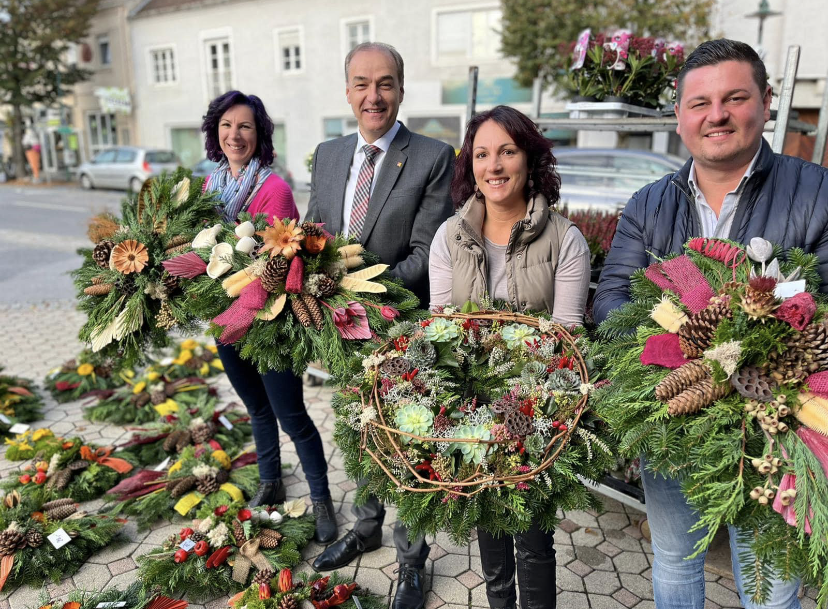 Grabschmuck für Allerheiligen